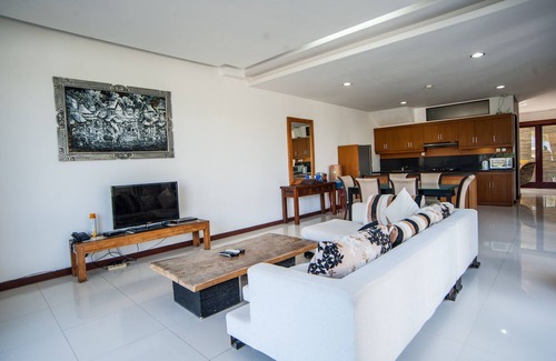 Keramas Villa | Luxury 5 Bedroom Beachfront Villa