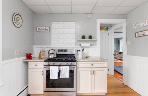 Providence House | Luxury 5 Bedroom Near Brown & Downtown Providence