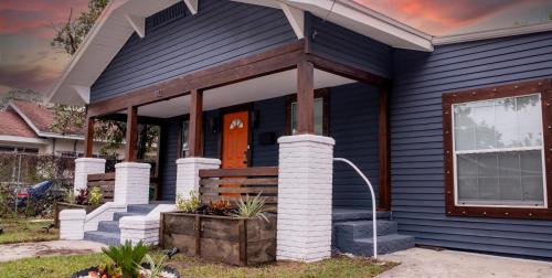 Tampa Heights House | Luxury 5-BR House, Tampa Downtown with Cottage