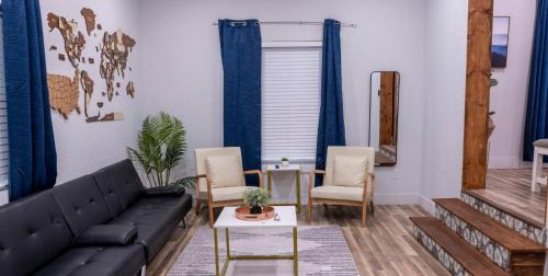 Tampa Heights House | Luxury 5-BR House, Tampa Downtown with Cottage