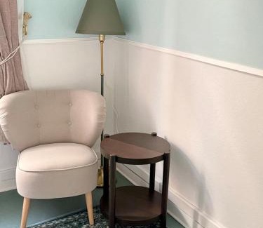 Oldenburg Apartment | Luxury 5BR City Villa - Chic & Spacious - Families
