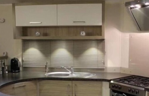 Towyn House | Luxury 6 Berth Caravan at Lyons Winkups, Towyn, North Wales