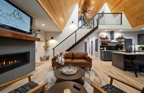 Pickens Cabin | Luxury A-Frame/Pet Friendly/Nearby ATV Trails