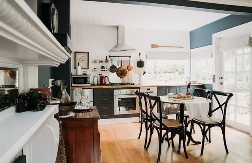 Sassafras House | Luxury Accommodation Nestled in the Heart of the Dandenong Ranges