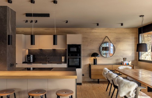 Soldeu Apartment | Luxury Alpine Residence with Hot Tub