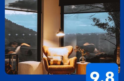 Merrijig House | Luxury Alpine Stay with Epic Views at Mt Buller foothills