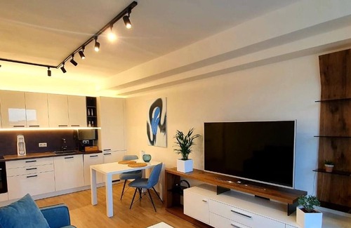 Prague 5 Apartment | Luxury apartment VBLOKU with fitness room, WiFi in charming Hlavní město Praha