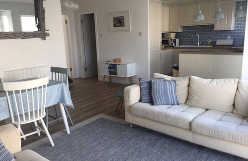Wittering Apartment | Luxury apartment right on the seafront. Sleeps 4.