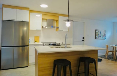 Brossard Apartment | Luxury Apartment in Brossard Near Panama REM