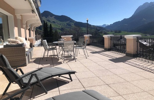 Chateau-d'Oex Apartment | Luxury apartment in Chateau d’Oex with use of pool and large exclusive terrace