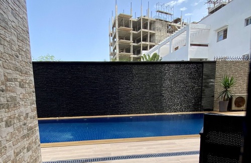 Les Almadies Apartment | Luxury apartment in Les Almadies with swimming pool