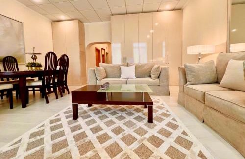 Old Town Apartment | LUXURY Apartment Stay-in Old Town Centre