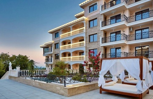 Nessebar Apartment | Luxury apartment Valencia Garden