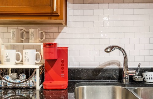 Astrodome Apartment | Luxury Apartment w/Plush Amenities, HTX Med Center