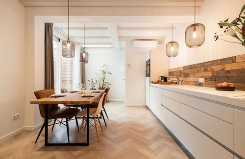 Canal Ring Apartment | Luxury Apartment with spacious living room