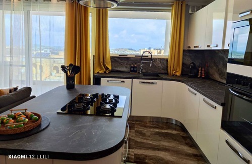 Sannat Apartment | Luxury Apartment with The Communal Pool