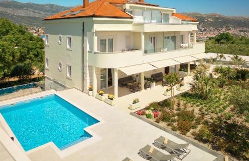 Mejasi Bed & Breakfast | Luxury Apartments Villa Klara