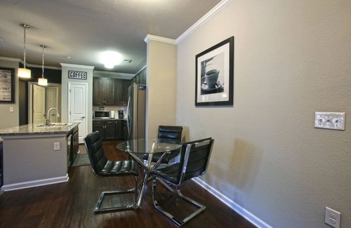 Huntcliff House | Luxury Apt near Ft Jackson