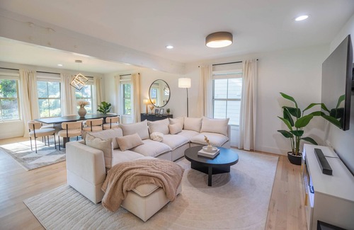 East Side House | Luxury Atlanta Home Near East Lake Golf & Beltline, Sleeps 10 + Pet-Friendly!