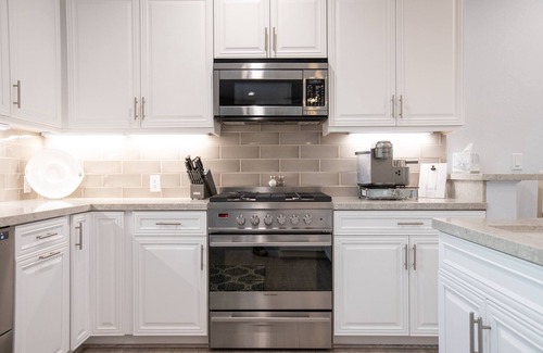 Avila Beach Condo | Luxury Avila Beach Condo, roof top patio = couch, heater, fire pit & hot tub.