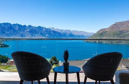 Fernhill House | Luxury Away - Twin Heights