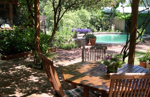 Hackney Bed & Breakfast | Luxury B@B in historic quiet leafy suburb 2km from Adelaide CBD