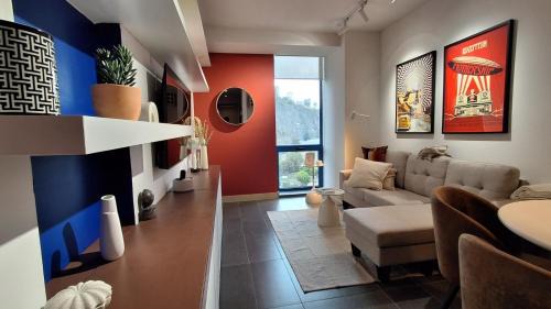 Lomas de Santa Fe Apartment | Luxury Bauhaus Nest Pool Gym Park Restaurant