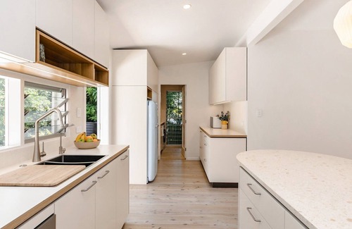 Macmasters Beach House | Luxury beach shack with pool and short walk to beach