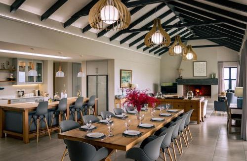 Gansbaai Villa | Luxury Beach House in Romansbaai Estate