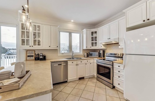 Bluewater Beach House | Luxury Beach House With Incredible Sunset Views
