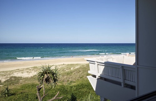 Mermaid Beach House | Luxury Beach Living