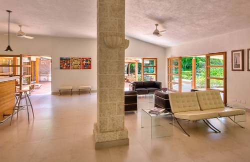 Folkestone Villa | Luxury beachfront 4-bedroom villa