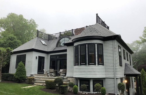 Top of the Hill Apartment | Luxury Boutique Guest Quarters with Private Entrance