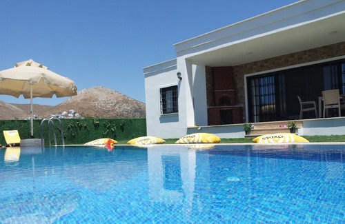 Kadıkale Villa | Luxury brand new 3 bedroom private holiday villa with private swimming pool