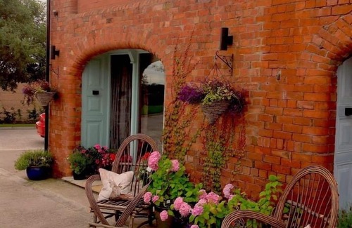 Craigavon Cottage | Luxury Cottage ClockTower/Royal Hillsborough