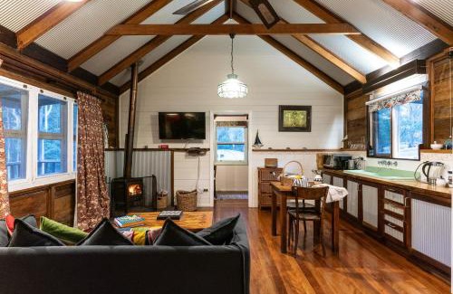 Termeil House | Luxury Cabin Bawley Ridge Farm, dog friendly