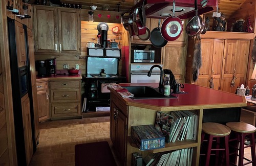 Hyner Cabin | Luxury cabin located for easy access to UTV/ATV trails and snowmobile trails.