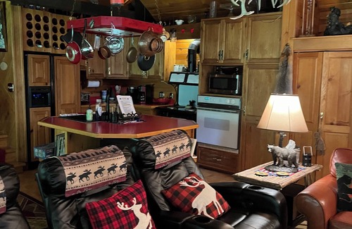 Hyner Cabin | Luxury cabin located for easy access to UTV/ATV trails and snowmobile trails.