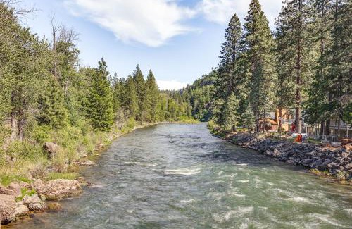Naches House | Luxury Cabin on Naches River, Near Mount Rainier!