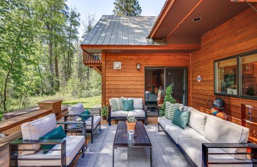 Naches House | Luxury Cabin on Naches River, Near Mount Rainier!
