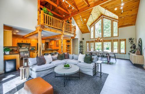 Naches House | Luxury Cabin on Naches River, Near Mount Rainier!