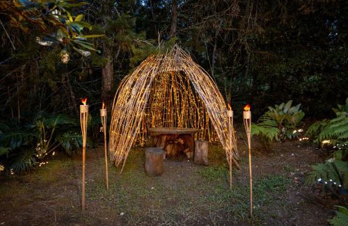 Rionegro House | Luxury Cabin w Lake, HotTub, Cinema, Fire Pit, BBQ