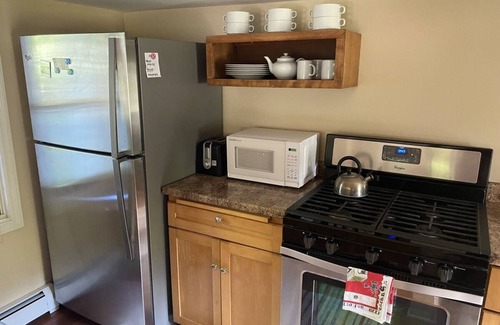 South End Apartment | Luxury Carriage House Apt - Walk @ Bike To Everythingn Historic South End of BTV