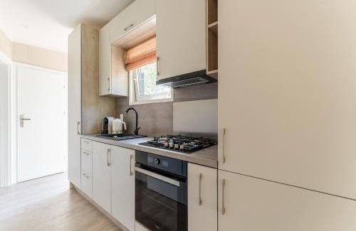 Goedereede House | Luxury chalet near Ouddorp with garden