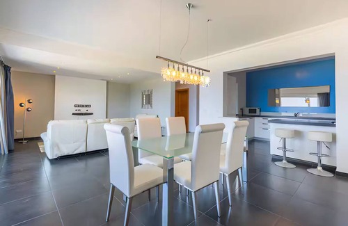 Madliena Apartment | Luxury Coastal Apartment with Panoramic Views