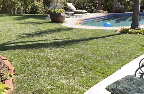 Henie Hills House | Luxury Coastal Retreat-PrivatePool, Spa & Yard-Dog-Friendly-5 Min to Beach