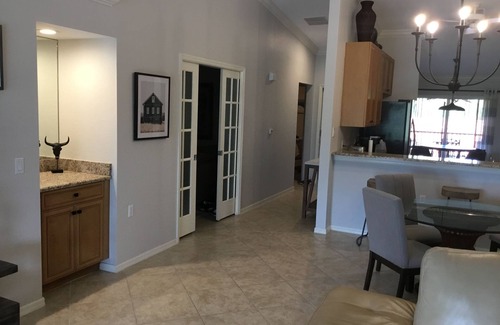 Naples Condo | Luxury condo, golf and country club lifestyle - Enjoy the sun and have fun!
