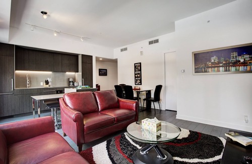 Downtown Montreal Condo | Luxury Condo in Downtown Montreal