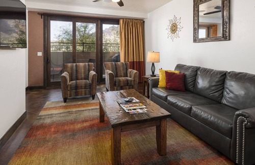 Moab Condo | Luxury Condo in Downtown Moab | Private Hot Tub | Bike Storage | Pet Friendly