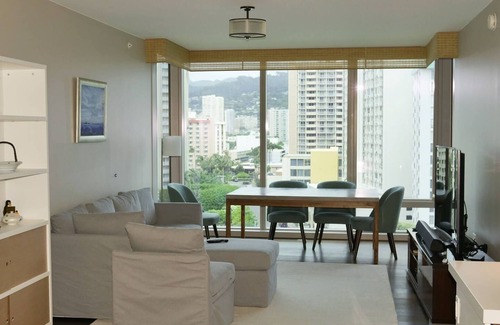 Ala Moana Condo | LUXURY Condo! One Ala Moana Large 1 bedroom 1 bath, 877 Sf